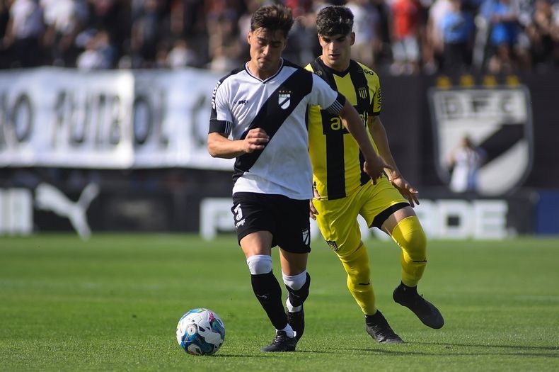 Peñarol ha cosechado buenos resultados en sus últimas visitas a Jardines.