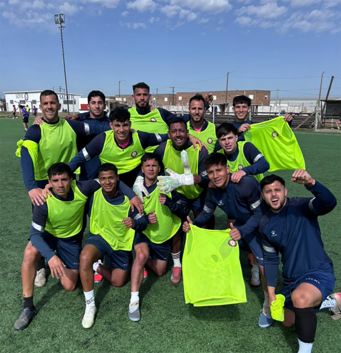 Parte del grupo previo al viaje de ayer.