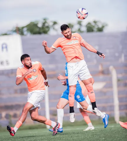 Sábado para recibir al líder de la C: Una final para Salto Fútbol Club