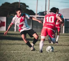 Ceibal debió “gambetear” a un Lobo que no se la puso nada fácil. Foto: f2 Deportes / LSF