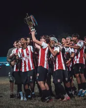 Algarabía riverplatense en formativas.