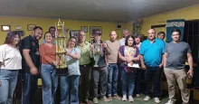 Ayer se realizó la presentación de los trofeos reservados para la definición de la temporada, otorgados por el Municipio de San Antonio.