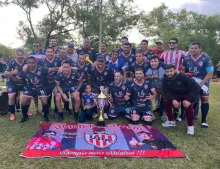 El campeón Unión Don Atilio representa a Salto en Maldonado.