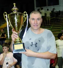 Una de las cinco copas salteñas ganadas por el actual entrenador de Juventus.