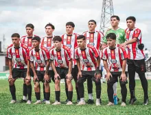 El equipo que comenzó jugando en la última fecha, que sería el mismo que arrancaría hoy en el Ubilla de Melo. Foto 'LSF'