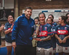 Tigre recibió la copa por ganar el Acumulado.