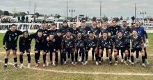 El equipo que comenzó jugando ayer en suelo sanducero.