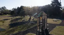Una nueva plaza de juegos gratuita amplía oferta turística en Daymán