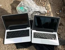 -Las laptops recuperadas por la Policía.