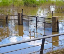 Río Uruguay con estabilidad  en el límite de los 10 metros