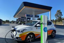 Preocupación entre estacioneros  por aumento de vehículos eléctricos