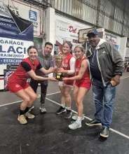 Universitario arrancó ganando en femenino.