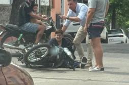 Intendente Carlos Albisu asistió  a heridos en siniestro de tránsito