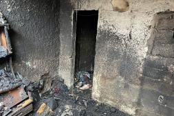 "¿No sé por qué?" La pregunta desesperada de una mujer tras el incendio que redujo su casa a ruinas en barrio Horacio Quiroga