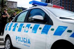 Se le trabó el acelerador de la moto y chocó contra vehículo estacionado