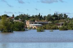 Nivel del embalse y caudales proyectados para las próximas horas