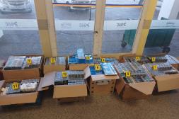 Nuevo golpe al contrabando: Retienen otras 100.000 unidades  de cigarrillos paraguayos en  encomiendas de camión DAC