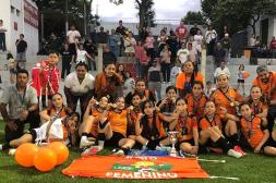 Las chicas de 13 quedaron a un pasito