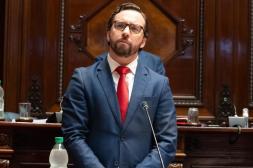 Nicolás Albertoni asumió  en Senado de la República