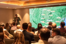 Salto encabezó cumbre de CEDU  para fortalecer desarrollo PyME 