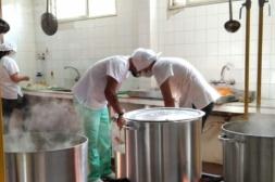 Cuestionamientos al sistema de comedores municipales por baja concurrencia y falta de diálogo con comensales