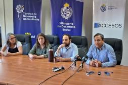 Ministro Gonzalo Civila presentó nuevas políticas e inauguró en Salto primer centro comunitario del país