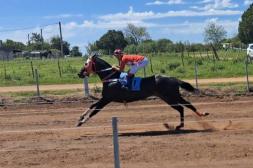 Turf - Última del año:  los ganadores en pista  Barrio Artigas