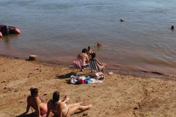 Salto vuelve a tener playas  con el río en solo 2 metros