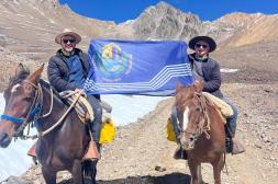 Emotiva travesía de maestro salteño: cruzó la Cordillera de los Andes a caballo siguiendo las huellas de San Martín