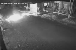 Denuncian agresiones con  bombas molotov en La Amarilla