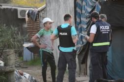 Policía investiga un episodio de  sangre en que murió un hombre 