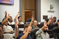 Entre reconocimientos históricos, reclamos barriales y debate presupuestal en Junta Departamental de Salto