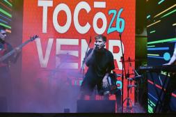 Miles de jóvenes celebraron el  "Tocó Venir" en Plaza Artigas