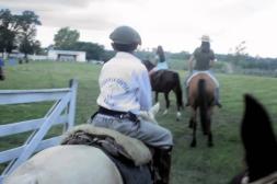 Jornada folclórica rinde homenaje  a los trabajadores en Pueblo Belén