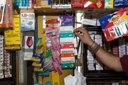 Evalúan reforzar controles de  medicamentos de venta libre 