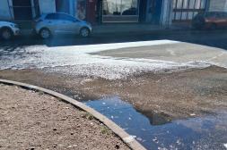 Latidos: Agua con mal olor. Mucho trabajo para UTE y más...