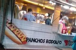 Terror en el puesto de comidas: delincuentes asaltan a un comerciante a punta de revólver