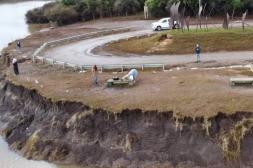 Planifican obras urgentes ante erosión en  la desembocadura del arroyo San Antonio