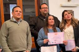 Culminó el curso de maquillaje  en Unidad 20 del INR en Salto