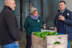 Albisu recorrió la Central  Hortícola y destacó positivo comienzo de las actividades