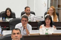 Edil independiente y de la CORE alertan  por situación adversa en economía local