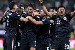 México ganó y clasificó : Canadá logró su primer  triunfo en un Mundial