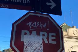 Látidos: Señales vandalizadas. Cálido y frío, Peligro inminente y más...