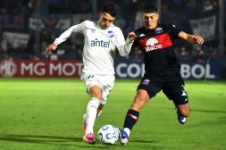 Fútbol Internacional : Victoria amarga: Nacional ganó 2-1, pero quedó eliminado de la Copa Sudamericana