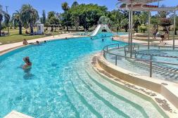 Arapey arrancó la semana de primavera con los alojamientos casi colmados y una muy fuerte presencia de turismo interno