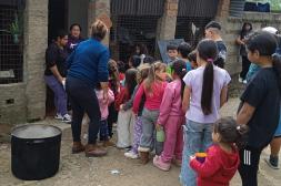 Merendero y olla en Caballero  Viejo asiste a más de 35 familias 