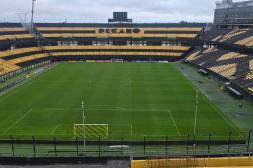 Por los incidentes con la Policía en el clásico: Sanción de cuatro cierres de cancha, quita de un punto y multa para Peñarol