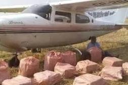 Incautan avioneta y 400 kilos de cocaína: hay seis detenidos