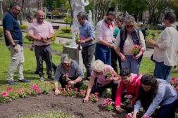 Se realizó una acción orientada a  reflexionar sobre cáncer de mama