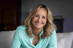 Laura Raffo presentó en Salto  su libro “Tu Plata, Tus Reglas”